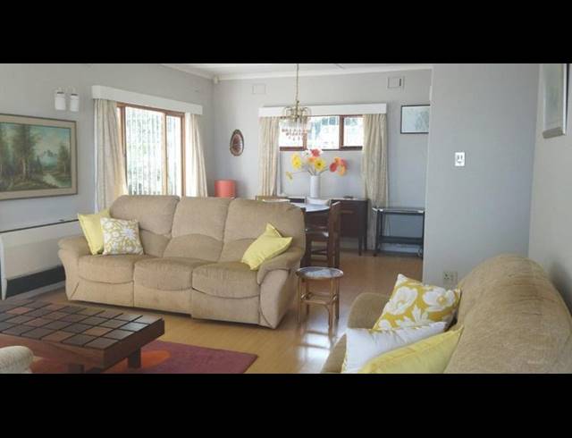 3 BEDROOM HOUSE FOR SALE IN MARGATE BEACH